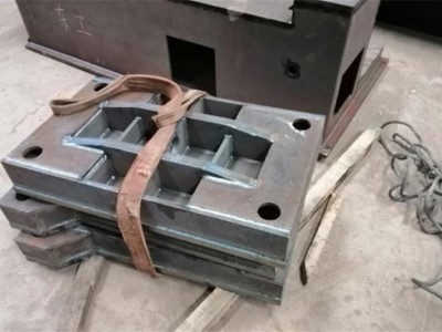 特大型打砂設備，對所有特大型金屬件表面打砂清除表面雜質